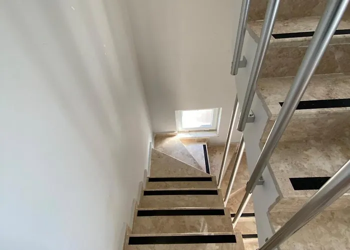 Detached In Antkoop Вилла Серик